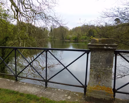P1100326 Villeneuve l'Etang à Marnes-la-Coquette. Merci à Hélène, Nicole, Bernard et les autres organisateurs de ce rendez-vous de printemps 2019.
