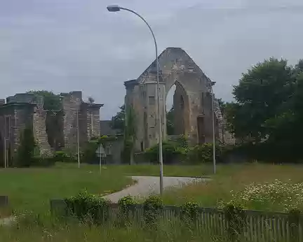 Ruines de l’abbaye du Vœu près de l’arsenal de Cherbourg Ruines de l’abbaye du Vœu près de l’arsenal de Cherbourg