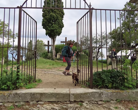 IMG_5878 au centre de Malaucène, une fortification.