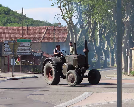 IMG_6051 (2) Distraction locale : rassemblement de vieux tracteurs