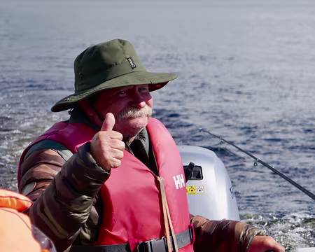 P1050496 Robert, notre batelier. Merci Robert.