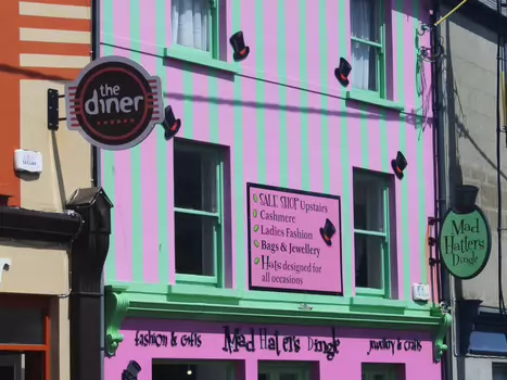 Bernadette Bernadette B, détail sortie