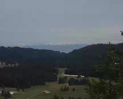 Belvédère des Dappes : vue vers les Alpes suisses Belvédère des Dappes : vue vers les Alpes suisses