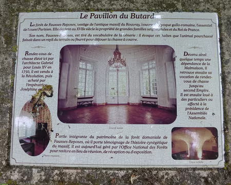 P1100889 Ancien rendez-vous de chasse pour Louis XV.