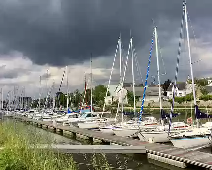 IMG_0857 Port de plaisance de Vannes, orage approchant.