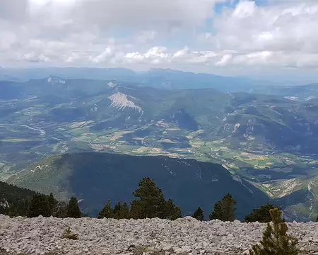 2019_05_26-12_32_18 Le Diois où marche le groupe d'Yann