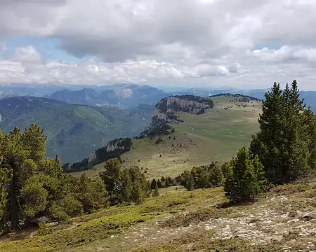 2019_05_26-14_03_37 Le bel alpage des cabanes de Châtillon