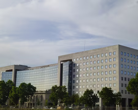 P1110144 Immeuble BPCE