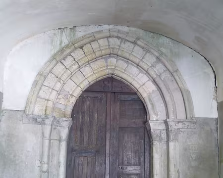 P1110122 Portail roman tardif