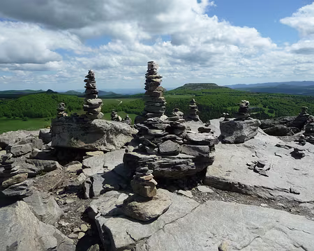 P1090979 Cairns au sommet