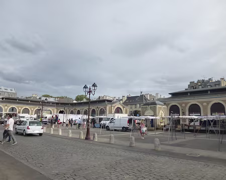 P1110502 Marché Notre-Dame