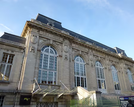 P1110782 Le théâtre du Garde-Chasse (1905)...