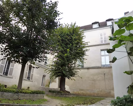 P1110943 ...son ancien hôtel-Dieu...