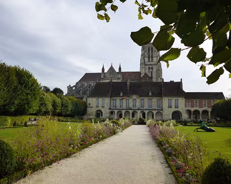 P1110963 Le jardin Bossuet