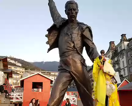 20191025_182950 Statue de Freddie Mercury à Montreux