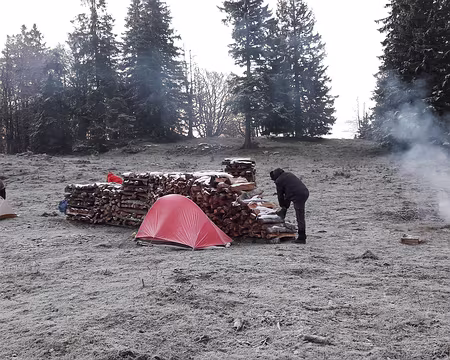 Au petit matin, le givre était aussi à l'intérieur des tentes Au petit matin, le givre était aussi à l'intérieur des tentes