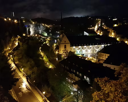 20191103_180508 Nous dominons le quartier du Grund