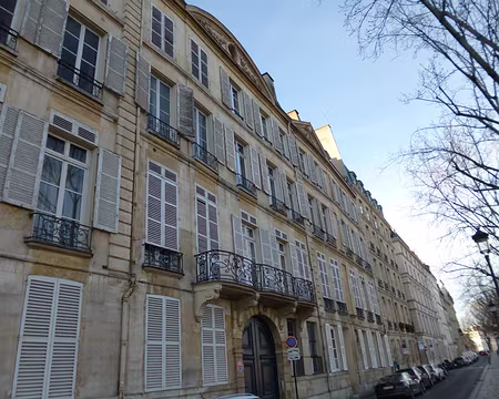 P1120296 Camille Claudel y vécut de 1899 à 1913.