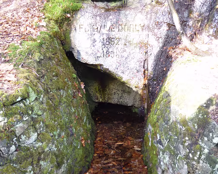 P1120458 Fontaine Dorly ((1852)