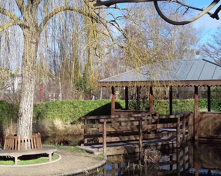 006 Le « camembert » immortalisé par les tableaux de Monet et Renoir (1868)