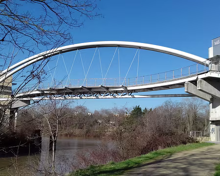 012 La passerelle de la Darse (Spielmann, 2010) au port de Nanterre