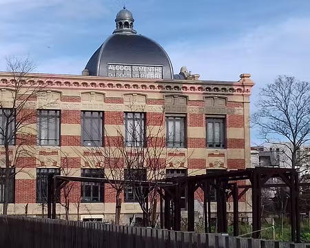 026 Le « Château de Nanterre », anciennement « Usine du Docteur Pierre »