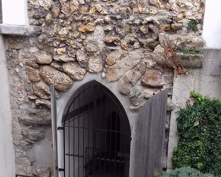 031 La chapelle souterraine