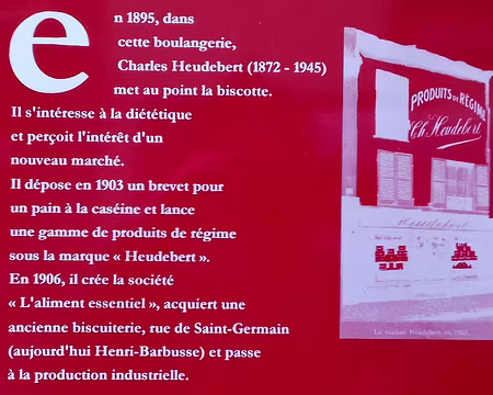 038 En 1895, Charles Heudebert inventa la biscotte dans sa boulangerie proche de la cathédrale