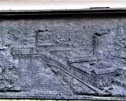 044 Bas-relief représentant l’usine en 1898