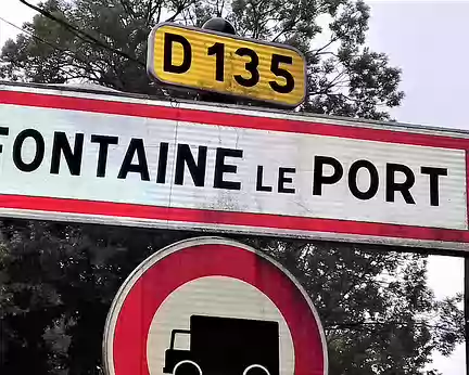021 Fontaine-le-Port