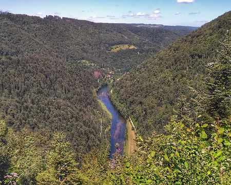 P_20200744 Belvédère des Fougères, sur le Doubs et le moulin du Plain