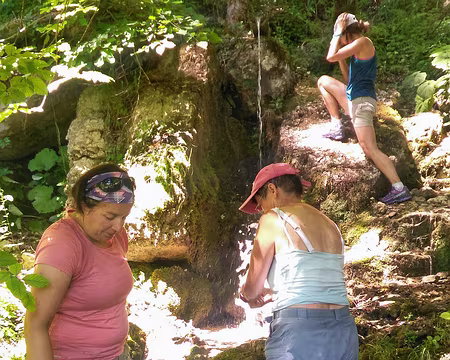 P_20200784 Pieds dans l'eau chez Némorin