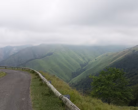 178_4V1A8609 La vallée aux versants verdoyants que nous allons parcourir le lendemain
