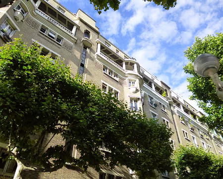 P1120722 Immeuble où vécut Robert Doisneau de 1937 à 1994 dans son appartement-atelier