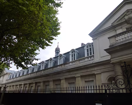 P1120771 Aile du château de Neuilly, pavillon Madame-Adélaïde