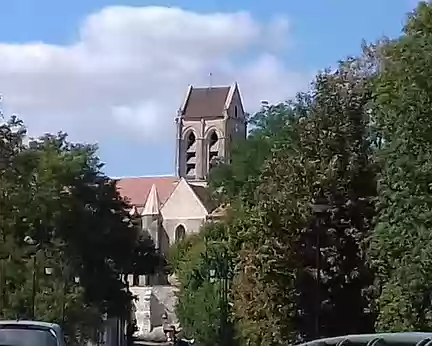 048 Dernière vue sur l’église d’Auvers avant de rejoindre la gare de Mériel par les bords de l’Oise