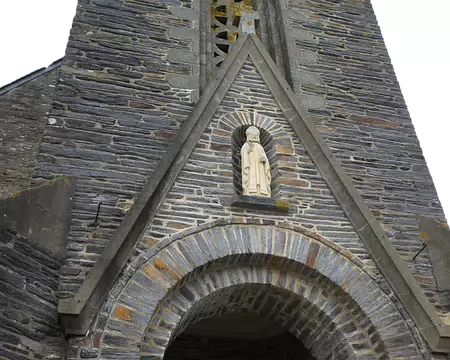 011 L’église de Saint-Just construite en 1848 et restaurée en 1931