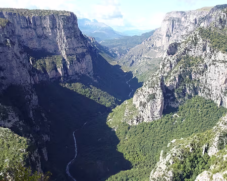 DSC00257 Point de vue de Beloi (gorges de Vikos)