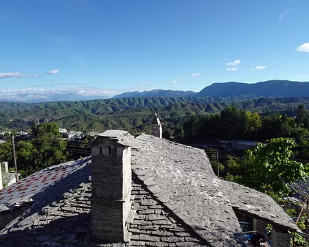 DSC00299 Vue du village de Mododendri