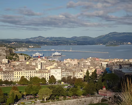 DSC00316 Vue de Corfou depuis l'ancien fort