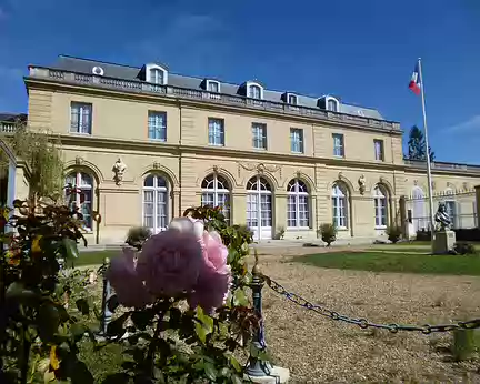 P1130098 Château du Val, ancienne résidence de Louis XIV