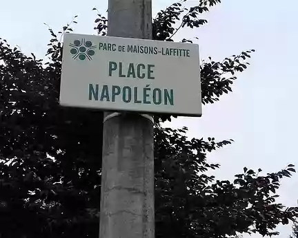 011 La Place Napoléon créée par Jacques Laffitte en 1834