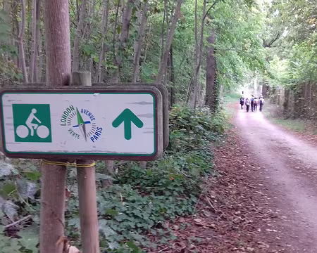 016 La voie verte Paris -Londres traverse la forêt sur 16,8 km (étape Le Pecq – Conflans)