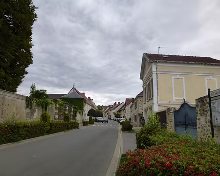 P1130073 Grande rue de Nogent-l'Artaud
