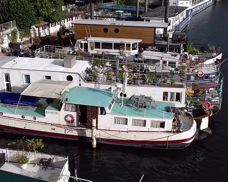 005 Péniches sur la Seine