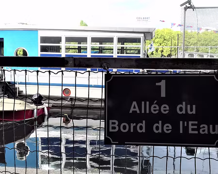 007 L’Allée du bord de l’eau …