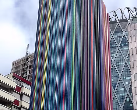 036 »Le Moretti», formé de tubes de verre, cache une cheminée d’aération