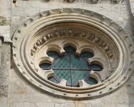 043 La rosace de la façade