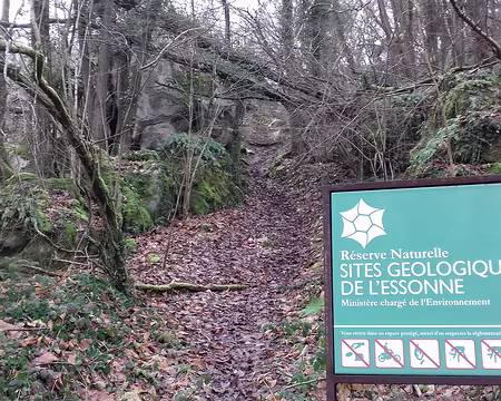 017 Site géologique à Villeneuve-sur-Auvers (Stampien)