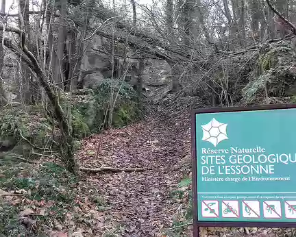 017 Site géologique à Villeneuve-sur-Auvers (Stampien)